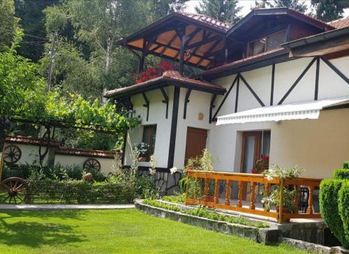 Sapareva Banya Casa | Лазов