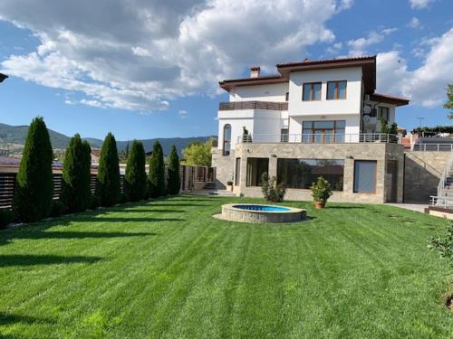 Strelcha Villa | Луксозна вила - Стрелча, джакузи с минерална вода