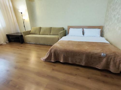 Shevchenkivs'kyi District Apartamento | метро Нивки, метро Сирец 15мин