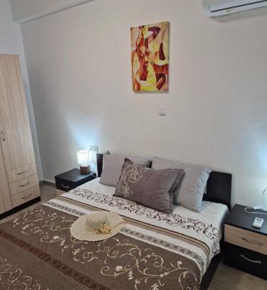Paralia Ofryniou Apartamento | Морска къща КЛЕОНИКИ
