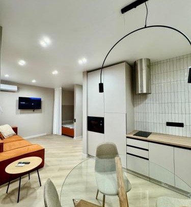 Cherkasy Apartamento | Неймовірно крута студія в центрі Черкас! Панорамні вікна! Ремонт 2025 року