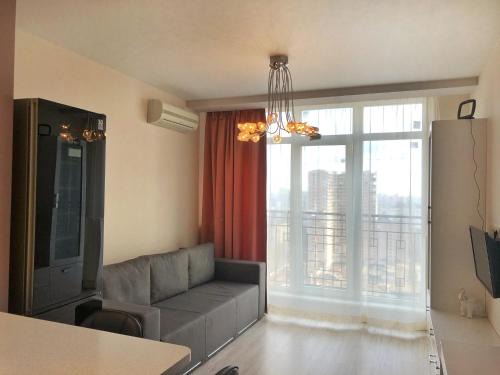 Svyatoshyns'kyi District Apartamento | Нова затишна квартира Студіо плюс спальня біля метро Житомирська
