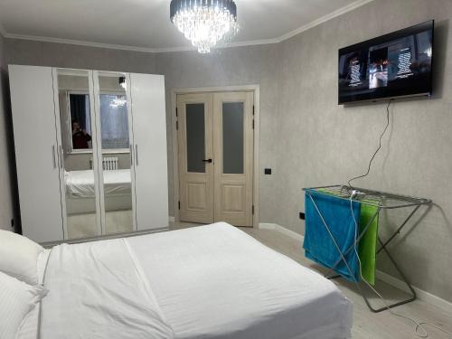 Sverdlov District Apartamento | Однокомнатная Карпинка