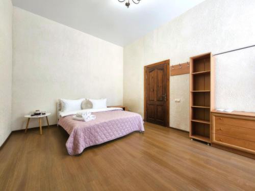 Sukhinovka Apartamento | Однокімнатна квартира біля ЦУМу в центрі Полтави Документи для відряджень Безконтатне заселення 24-7