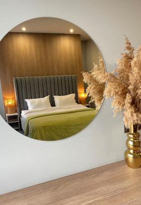 Chernovtsy Apartamento | Просторий світлий сучасний номер N2