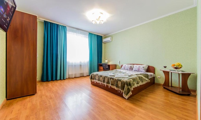 Svyatoshyns'kyi District Apartamento | Просторная однокомнатная квартира возле скоростного трамвая