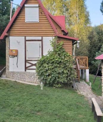 Plavya Apartamento | Садиба Сосновий Двір
