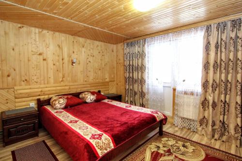Yablunytsya Casa | Садиба "У Валентини"