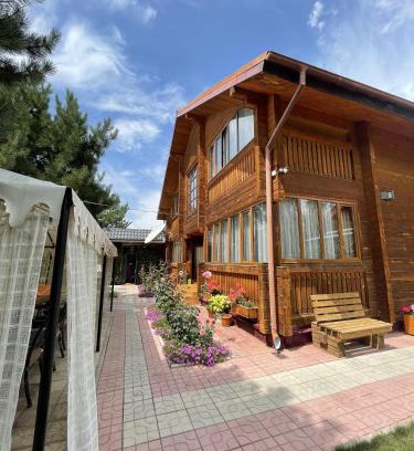 Cholpon-Ata Villa | Семейная Вилла