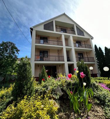 Polyana Hotel | Сонячна Перлина