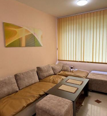 G.K. Bratya Miladinovi Apartamento | Студио Бургас 2