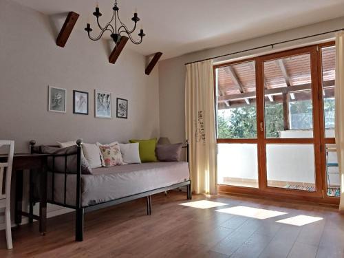 Smolyan Apartamento | Студио "Птича Песен" - Studio "Birdsong", Смолянски езера