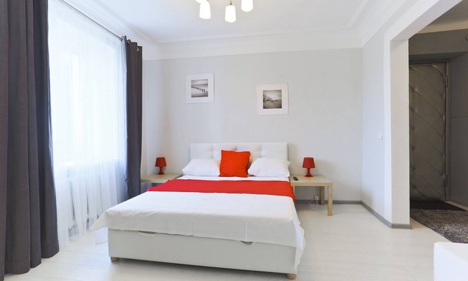 Minsk City Centre Apartamento | Студия на Независимости, 18