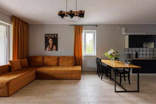 Chernovtsy Villa | Таун Тераса 2 поверхи від WMapartments