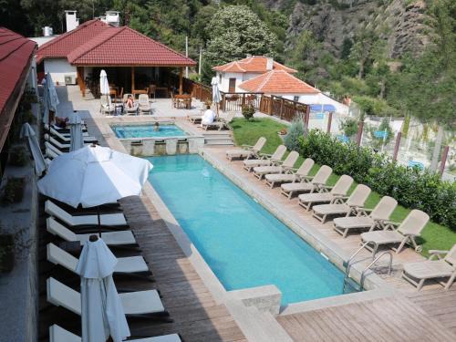 Septemvri Hotel | Хотел Аква Варвара - Минерални басейни и релакс