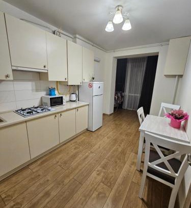 Lutsk Apartamento | Яровиця Центр 94