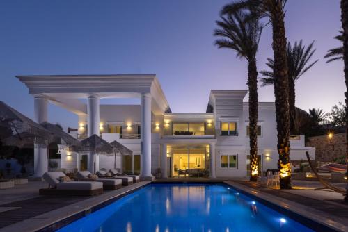 Eilat Villa | הארמון וילה 8 חדרי שינה עם בריכה פרטית