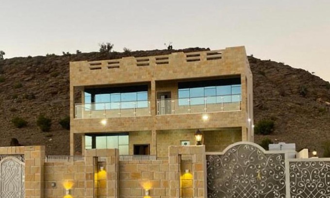 Al Hamra Chalet De Esquí | استراحة العلئ جبل شمس jabal shams