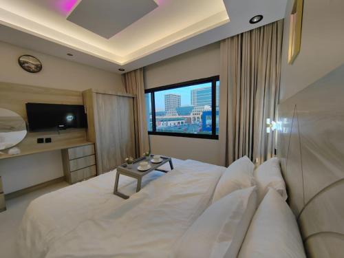 Al Faisaliyah Apartamento | استوديو السعودية - التحلية 311 Saudi Studio -Tahlia