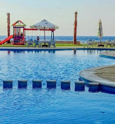 Marsa Matruh Chalet De Esquí | شالية للايجار اليومي ثلاث غرف مكيف 2حمام d01 مرسى مطروح "family"