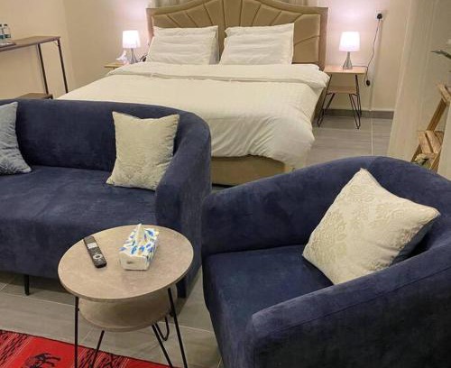 Shihar Apartamento | شقة أنيقة وصغيرة للعائلات من غرفتين نوم - وصول ذاتي