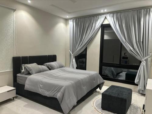 Hera Street Apartamento | شقة استوديو جديدة ونظيفة غرفة وصالة هادئة ومريحة بحي المروة 8دقايق من المطار