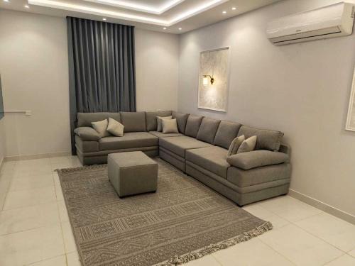Hera Street Apartamento | شقة بغرفة نوم وصالة - Luxury bedroom and living Room