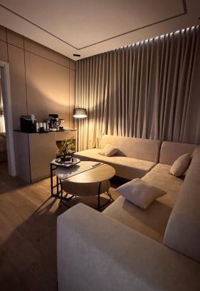 Buraydah Apartamento | شقة غرفة وصالة تصميم مودرن دخُول ذاتي