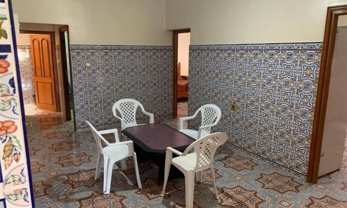 Beni Ansar Apartamento | شقة مفروشة واسعة ومريحة One-Bedroom Apartment