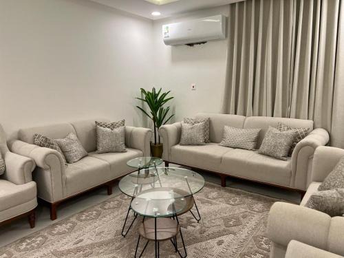 Az Zuhur Apartamento | شقة مفروشة
