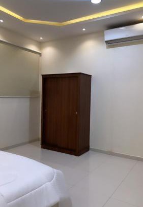 Unaizah Apartamento | شقة 102