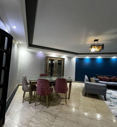 As-Sajil Apartamento | شقه اطلاله ع النيل مباشره بشبرا مصر