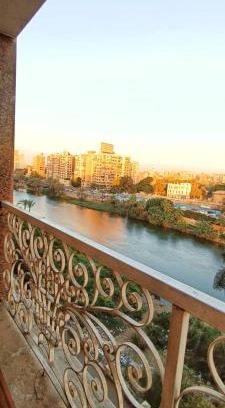 Old Cairo Apartamento | شقه بوسط المدينة على النيل مباشره
