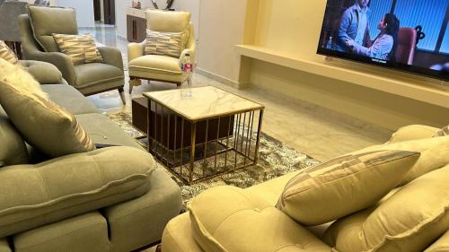 As-Salam Apartamento | شقه راقيه للعائلات فقط مكيفه بالكامل بكمبوند مون سيتى بالعبور