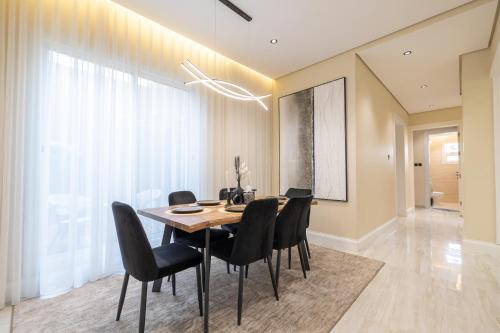 Riyadh Apartamento | شقه 6 فاخره ثلاث غرف نوم وجلسه خارجيه صغيرة
