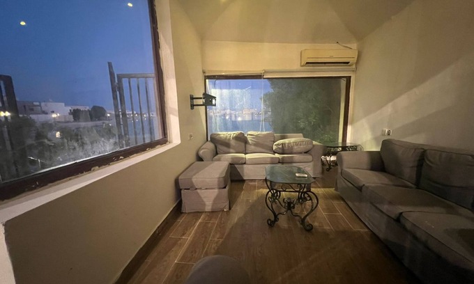 Al Khobar Apartamento | مكان جميل نضيف متاح للجميع احلا مسا عليكو