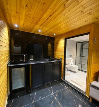 Ajloun Cabina | منتجع غروب الشمس