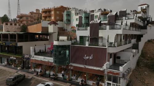 Al Hada Complejo | منتجع لوسيل