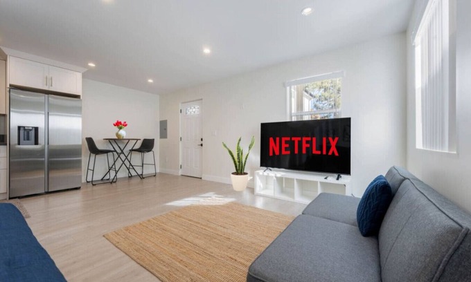Burbank Apartamento | Prestige Studio Haven at Burbank