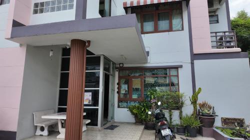 Mueang Samut Prakan District Apartamento | ธิติกาญจน์ อพาร์ทเม้นท์