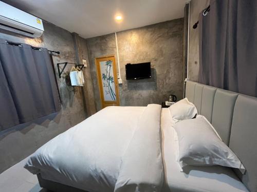 Thung Saliam Casa | บ้านกลางสวน รีสอร์ต ทุ่งเสลี่ยม สุโขทัย