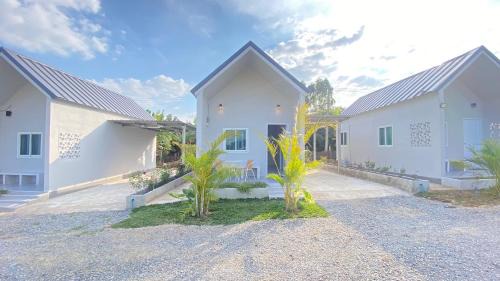 Khanong Phra Casa | บ้านพรธรณีรีสอร์ทเขาใหญ่บ้านสไตล์นอร์ดิก-Baan Ponthoranee Resort Khao Yai