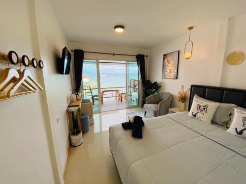 Koh Lan Casa | บ้านพักการ์ฟิลด์ ซีวิว เกาะล้าน