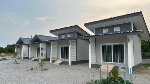 Nakhon Sawan Casa | บ้านพักทวีสุข พิซซ่านครสวรรค์รีสอร์ท