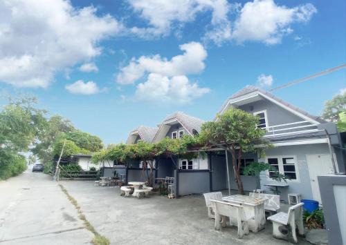 Hat Chao Samran Casa | บ้านพักมาซามิโฮม หาดเจ้าสำราญ Mazami Homes At Chao Samran Beach Phetchaburi