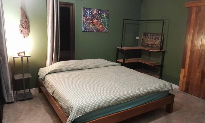 Trat Casa | บ้านลูกจัน Bann Lookjan Trat