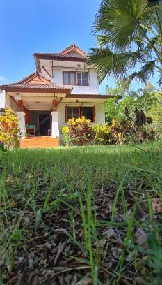 Thung Yai Casa | บ้านเขียมเลียบคลอง โฮมสเตย์