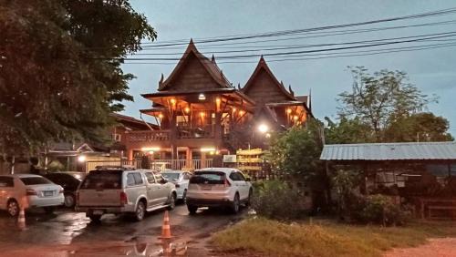 Mueang Kao Casa | บ้านเรือนไทยมะลิเมืองเก่า