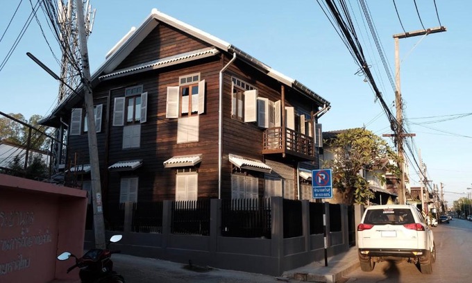 Sakon Nakhon Cama Y Desayuno | บ้านเสงี่ยม-มณี Baan Sa ngiam-Manee