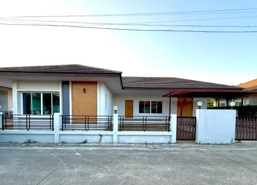 San Pu Loei Chalet De Esquí | ปภังกรโฮม 2 ท่ารั้ว Papungkorn Home 2